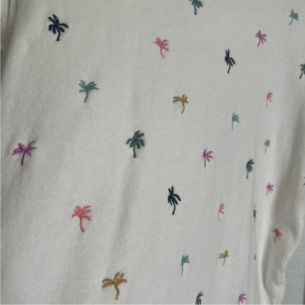 Marine Layer Caroline Embroidered
Cap Sleeve Sweatshirt - Picture 8 of 12